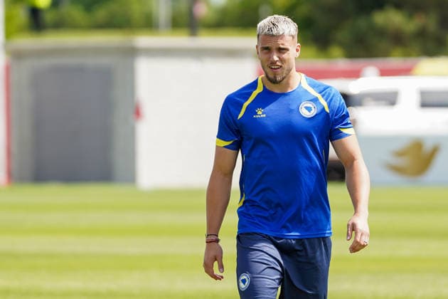 June 11, 2026, Toronto, Ciudad de Mexico, Canada: Ermedin DEMIROVIC 10 of Bosnia and Herzegovina national football team warms-up during the training day ahead the 2026 FIFA World Cup, WM, Weltmeisterschaft, Fussball Group B match against Canada at Centennial Park. on June 11, 2026 in Toronto, Canada. Bosnia And Herzegovina Training Day - 2026 FIFA World Cup  - ZUMAe321 20260611_zsa_e321_034 Copyright: xLeonardoxRamirezx
