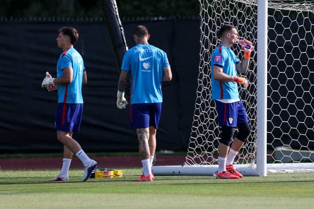 Croatia Training And press conference, PK, Pressekonferenz - FIFA World Cup, WM, Weltmeisterschaft, Fussball 2026 Ivor Pandur, Dominik Kotarski and Dominik Livakovic of Croatia during the training session of Croatian national football team at training centre at Episcopal High School on June 11, 2026 in Alexandria, Virginia.  IgorxKralj PIXSELL