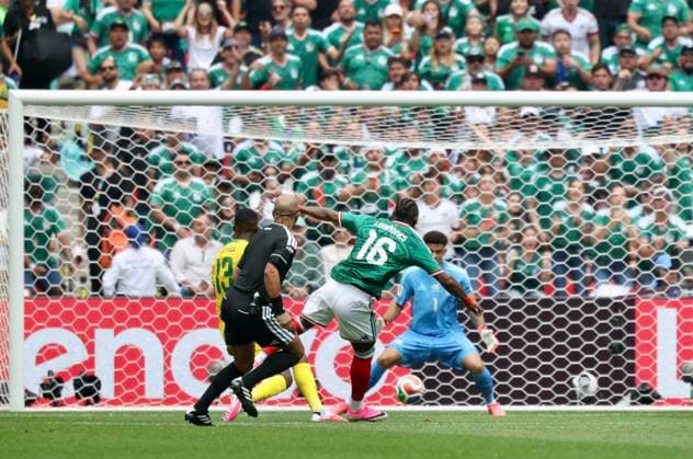 MEXICO CITY, MEXICO - JUNE 11: Julian Quinones 16 of Team Mexico competes during the group A match between Mexico and South Africa at the 2026 FIFA World Cup, WM, Weltmeisterschaft, Fussball at Mexico City Stadium on June 11, 2026 in Mexico City, Mexico.  Copyright: xVCGx 111647672233
