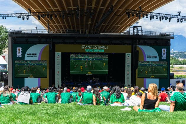 VANCOUVER, CANADA - JUNE 11: Fan supporters of Mexico watch the first match of the FIFA World Cup, WM, Weltmeisterschaft, Fussball 2026 between Mexico and South Africa during the FIFA Fan Festival at the PNE Amphitheatre in Hastings Park on June 11, 2026 in Vancouver, British Columbia, Canada.  Copyright: xAmyxElle SPPx Sportspressphoto_SPR165151