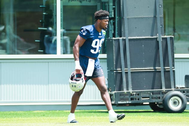 FOXBOROUGH, MA- JUNE 11: Amari Gainer 99 of the New England Patriots walks on to the field before New England Patriots Minicamp on June 11, 2026, at Gillette Stadium in Foxborough, Massachusetts. (Photo by Summer Lamont Icon Sportswire) NFL, American Football Herren, USA JUN 11 New England Patriots Minicamp EDITORIAL USE ONLY Icon260611005