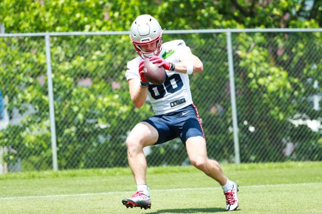 FOXBOROUGH, MA- JUNE 11: Efton Chism III 86 of the New England Patriots catches the ball during New England Patriots Minicamp on June 11, 2026, at Gillette Stadium in Foxborough, Massachusetts. (Photo by Summer Lamont Icon Sportswire) NFL, American Football Herren, USA JUN 11 New England Patriots Minicamp EDITORIAL USE ONLY Icon260611043