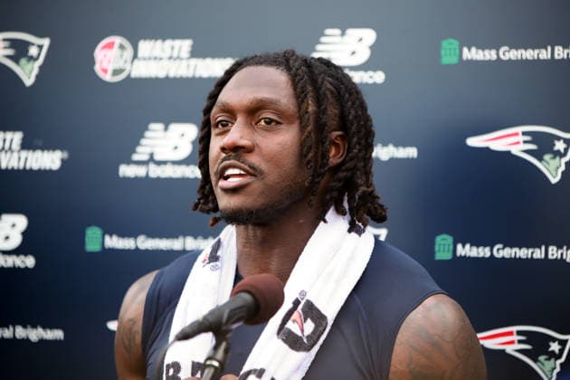 FOXBOROUGH, MA- JUNE 11: A.J. Brown 1 of the New England Patriots speaks to the media after New England Patriots Minicamp on June 11, 2026, at Gillette Stadium in Foxborough, Massachusetts. (Photo by Summer Lamont Icon Sportswire) NFL, American Football Herren, USA JUN 11 New England Patriots Minicamp EDITORIAL USE ONLY Icon260611048