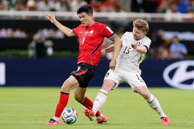 FIFA World Cup, WM, Weltmeisterschaft, Fussball 2026 - Group A - South Korea vs Czechia Kim Min-Jae (L) of South Korea battles for the ball with Pavel Sulc (R) of the Czech Republic during the FIFA World Cup 2026 Group A match between South Korea and Czechia in Guadalajara, Mexico, 11 June 2026. GUADALAJARA Mexico  Copyright: xFRANCISCOxGUASCOx