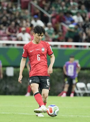South Korea v Czechia - FIFA World Cup, WM, Weltmeisterschaft, Fussball 2026 - Group A ZAPOPAN, MEXICO - JUNE 11: Hwang In-beom of South Koreaduring the 2026 FIFA World Cup First Stage Group A match between South Korea and Czechia at Estadio Akron (Guadalajara Stadium) in Zapopan, Guadalajara, Mexico on June 11, 2026. Luciano Gonzalez Anadolu Zapopan Mexico. Editorial use only. Please get in touch for any other usage.  Copyright: x2026xAnadoluxLucianoxGonzalezx