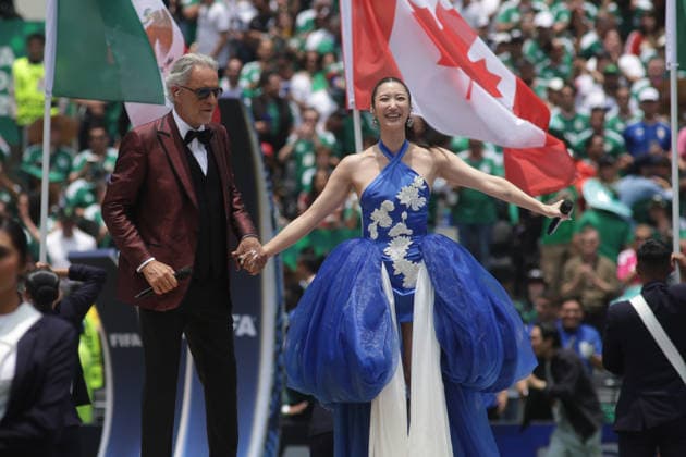 2026 FIFA World Cup, WM, Weltmeisterschaft, Fussball Opening Ceremony Andrea Bocelli and South Korean singer Ejae perform during the 2026 FIFA World Cup opening ceremony at Estadio Azteca. on June 11, 2026 in Mexico City, Mexico. (Photo by Ismael Rosas Eyepix Group) Copyright: xIsmaelxRosas xEyepixxGroupx IR_11062026_186879