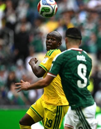260612 -- MEXICO CITY, June 12, 2026 -- Mbekezeli Mbokazi L of South Africa vies with Raul Jimenez of Mexico during the group A match between Mexico and South Africa at the 2026 FIFA World Cup, WM, Weltmeisterschaft, Fussball at Mexico City Stadium in Mexico City, Mexico, June 11, 2026. SPMEXICO-MEXICO CITY-FOOTBALL-FIFA WORLD CUP-GROUP A-MEX VS RSA WuxWei  (SP)MEXICO-MEXICO CITY-FOOTBALL-FIFA WORLD CUP-GROUP A-MEX VS RSA IMAGO WuxWei  imago images 0858942025
