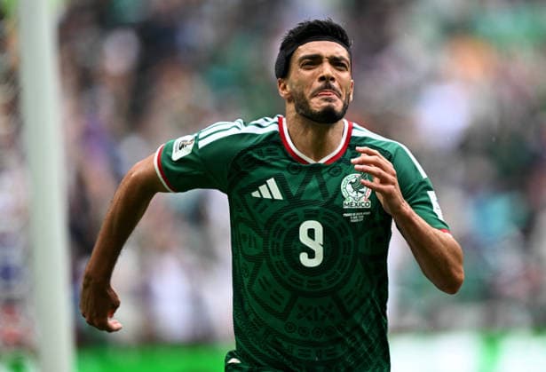 260612 -- MEXICO CITY, June 12, 2026 -- Raul Jimenez of Mexico celebrates scoring during the group A match between Mexico and South Africa at the 2026 FIFA World Cup, WM, Weltmeisterschaft, Fussball at Mexico City Stadium in Mexico City, Mexico, June 11, 2026. SPMEXICO-MEXICO CITY-FOOTBALL-FIFA WORLD CUP-GROUP A-MEX VS RSA WuxWei  (SP)MEXICO-MEXICO CITY-FOOTBALL-FIFA WORLD CUP-GROUP A-MEX VS RSA IMAGO WuxWei  imago images 0858942181
