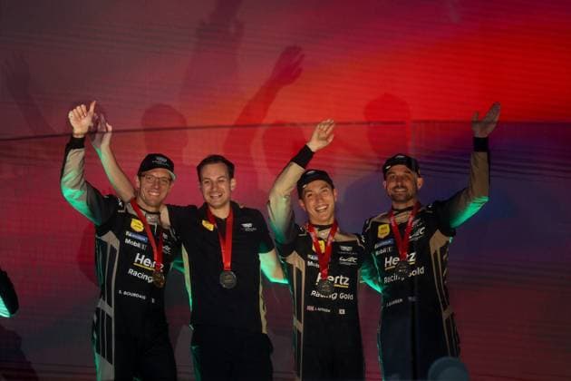 24 Heures du Mans automobile Alexandre Dimou ALEXPRESS MAXPPP - Team Cadillac LMP1 SÃ bastien Bourdais - Earl Bamber - Jack Aitken celebre pendant qualcification Hyperpole lors des 24H du Mans 2026 Alexandre Dimou Agence Alexpress 24 Hours of Le Mans automobile Le Mans France  Copyright: xALEXPRESS MAXPPPxAlexandrexDimoux DIM202606113569 DIM202606113569