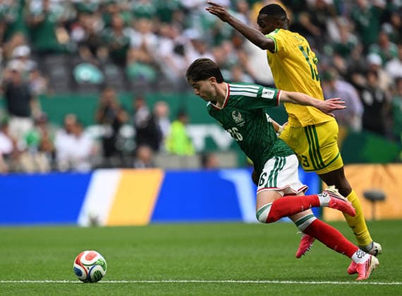 260612 -- MEXICO CITY, June 12, 2026 -- Cesar Huerta L of Mexico vies with Sphephelo Sithole of South Africa during the group A match between Mexico and South Africa at the 2026 FIFA World Cup, WM, Weltmeisterschaft, Fussball at Mexico City Stadium in Mexico City, Mexico, June 11, 2026. SPMEXICO-MEXICO CITY-FOOTBALL-FIFA WORLD CUP-GROUP A-MEX VS RSA WuxWei  (SP)MEXICO-MEXICO CITY-FOOTBALL-FIFA WORLD CUP-GROUP A-MEX VS RSA IMAGO WuxWei  imago images 0858942200