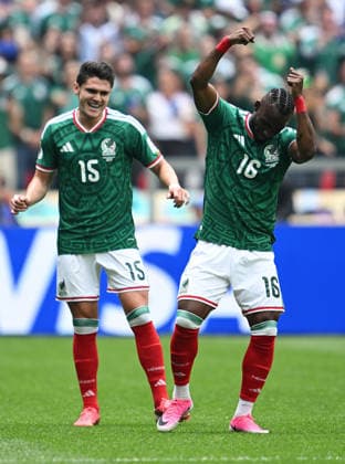 (260612) -- MEXICO CITY, June 12, 2026 -- Julian Quinones (R) of Mexico celebrates scoring during the group A match between Mexico and South Africa at the 2026 FIFA World Cup, WM, Weltmeisterschaft, Fussball at Mexico City Stadium in Mexico City, Mexico, June 11, 2026. (Photo by Xinhua) (SP)MEXICO-MEXICO CITY-FOOTBALL-FIFA WORLD CUP-GROUP A-MEX VS RSA LucioxTavora 