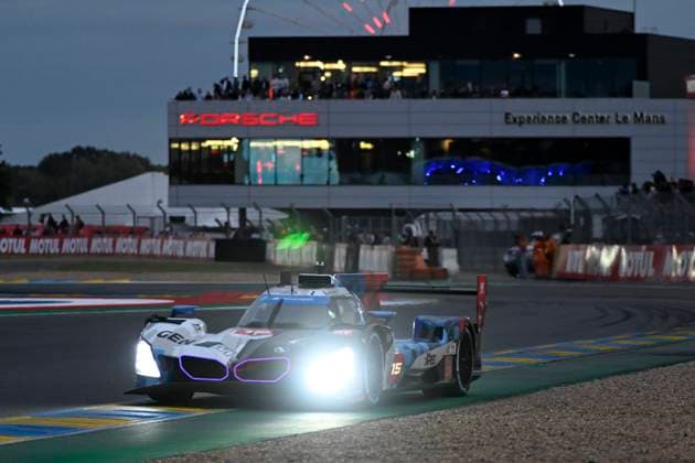 24 HEURES DU MANS PHOTOPQR OUEST FRANCE Marc OLLIVIER ; Le Mans ; 11 06 2026 ; La BMW Team WRT n°15 a récupéré la pole position en Hypercar à la suite de la pénalité infligée à la Cadillac n°38 L Hyperpole, ultime séance des qualifications des 24 Heures du Mans, a lieu ce jeudi, en début de soirée. 94e édition des 24h du Mans Auto , course automobile comptant pour le championnat du monde d endurance , à Le Mans ( Sarthe ), le 11 juin 2026 . Photo : Marc Ollivier Ouest-France 24 Hours of Le Mans automobile Le Mans France  Copyright: xPHOTOPQR OUESTxFRANCE MAXPPPxMarcxOLLIVIERx 20260611OFR3588 20260611OFR3588