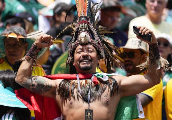 Football: 2026 World Cup A Mexico fan cheers ahead of the World Cup opener against South Africa at Mexico City Stadium in the Mexican capital on June 11, 2026.  A14AA0005618427P