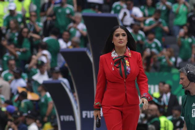 Fußball, FIFA WM 2026, Eröffnungsfeier in Mexiko Stadt #5 2026 FIFA World Cup, WM, Weltmeisterschaft, Fussball Opening Ceremony Mexican actress Salma Hayek speaks during the 2026 FIFA World Cup opening ceremony at Estadio Azteca. on June 11, 2026 in Mexico City, Mexico. Mexico City CDMX Mexico Copyright: xIsmaelxRosasx