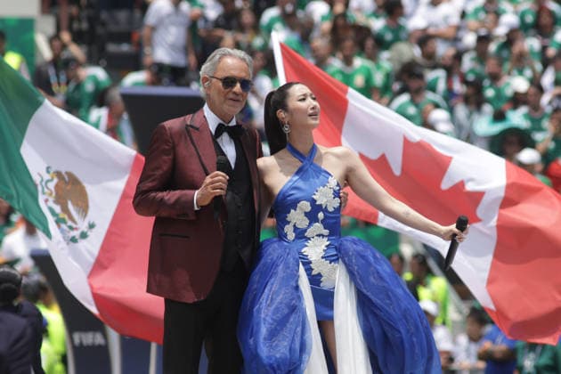 Fußball, FIFA WM 2026, Eröffnungsfeier in Mexiko Stadt #5 2026 FIFA World Cup, WM, Weltmeisterschaft, Fussball Opening Ceremony Andrea Bocelli and South Korean singer Ejae perform during the 2026 FIFA World Cup opening ceremony at Estadio Azteca. on June 11, 2026 in Mexico City, Mexico. Mexico City CDMX Mexico Copyright: xIsmaelxRosasx