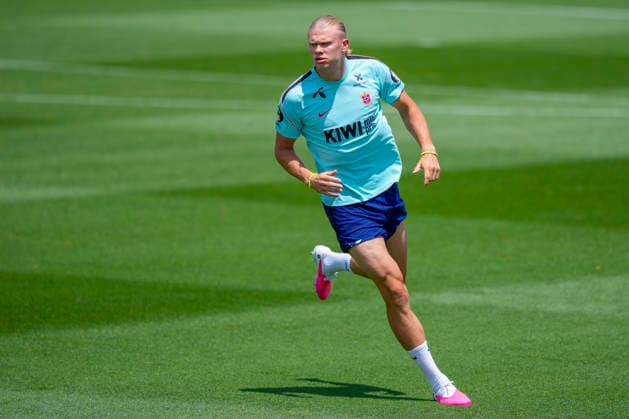FIFA World Cup 2026 Greensboro, USA 20260611 Erling Braut Haaland during training with the Norwegian men s national football team at The University of North Carolina Greensboro UNCG Photo Fredrik Varfjell NTB Greensboro United States EDITORIAL USE ONLY RESTRICTED USE FOR BETTING COMPANIES  Copyright: xFredrikxVarfjellx xNTBx