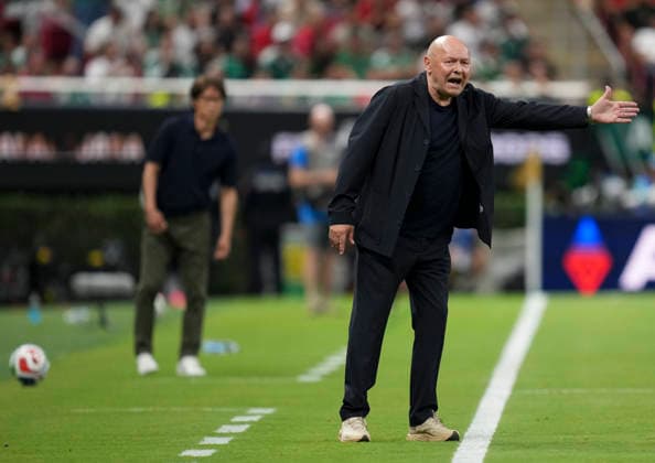 (260612) -- GUADALAJARA, June 12, 2026 -- Miroslav Koubek, head coach of the Czech Republic, gestures during the group A match between South Korea and the Czech Republic at the 2026 FIFA World Cup, WM, Weltmeisterschaft, Fussball at Guadalajara Stadium in Guadalajara, Mexico, June 11, 2026. (Photo by Xinhua) (SP)MEXICO-GUADALAJARA-FOOTBALL-FIFA WORLD CUP-GROUP A-KOR VS CZE MartinxZabala 