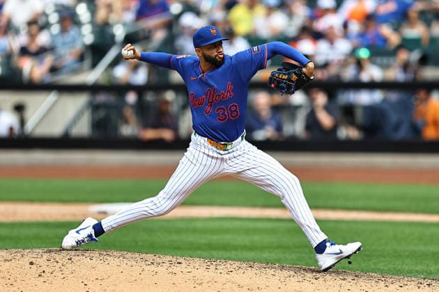 MLB, Baseball Herren, USA St. Louis Cardinals Vs. New York Mets New York Mets relief pitcher Devin Williams 38 throws during the ninth inning of a baseball game against the St. Louis Cardinals at Citi Field in Flushing, New York, on June 11, 2026. Flushing New York United States  Copyright: xGordonxDonovanx originalFilename:donovan-mlbstlou260611_nptng.jpg