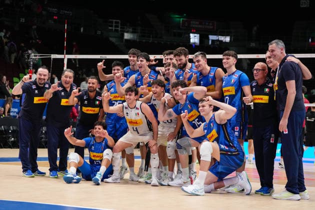 Volleyball, Nations League, Deutschland - Italien Germany V Italy - 2026 Men s Volleyball Nations League - Ottawa -Day2 Players of Italy pose for a team photo after the 2026 Men s Volleyball Nations League match between Germany and Italy at TD Place Arena in Ottawa, Canada, on June 11, 2026. Ottawa Ontario Canada  Copyright: xYuanxTianx originalFilename:tian-2026mens260611_npNyu.jpg