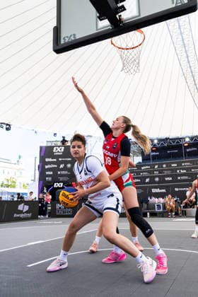 BASKETBALL - FIBA 3x3 World Tour VIENNA,AUSTRIA,12.JUN.26 - BASKETBALL - FIBA 3x3 World Tour. Image shows Antonia Maria Finley Van Bree (NED) and Mia David (HUN).  GEPAxpictures xPhilippxBrem