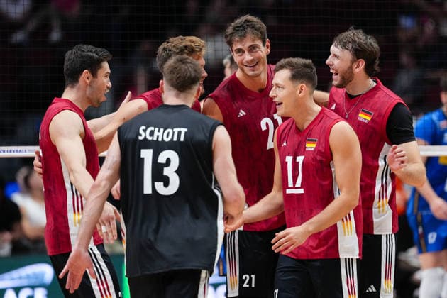 Volleyball, Nations League, Deutschland - Italien Germany V Italy - 2026 Men s Volleyball Nations League - Ottawa -Day2 Players of Germany celebrate after scoring a point during the 2026 Men s Volleyball Nations League match between Germany and Italy at TD Place Arena on June 11, 2026, in Ottawa, Canada. Ottawa Ontario Canada  Copyright: xYuanxTianx originalFilename:tian-2026mens260611_npGi9.jpg