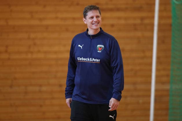 12 06 2026, xtgx, Handball, EHF Champions League, final training Füchse Berlin v l Nicolej Krickau Berlin, coach laughs Cologne