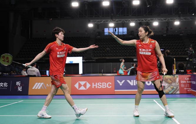 (260612) -- SYDNEY, June 12, 2026 -- Jia Yifan (R) Zhang Shuxian celebrate during the women s doubles quarterfinal match between Jia Yifan Zhang Shuxian of China and Hsu Ya Ching Sung Yu-Hsuan of Chinese Taipei at the Australian Badminton Open 2026 in Sydney, Australia, June 12, 2026. ) (SP)AUSTRALIA-SYDNEY-BADMINTON-AUSTRALIAN OPEN-WOMEN S DOUBLES GongxBing 