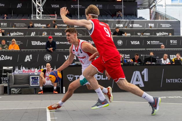 BASKETBALL - FIBA 3x3 World Tour VIENNA,AUSTRIA,12.JUN.26 - BASKETBALL - FIBA 3x3 World Tour. Image shows Mate Reizinger (HUN) and Florian Andreas Koeppel (AUT).  GEPAxpictures xPhilippxBrem