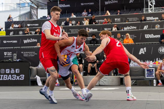BASKETBALL - FIBA 3x3 World Tour VIENNA,AUSTRIA,12.JUN.26 - BASKETBALL - FIBA 3x3 World Tour. Image shows Daniel Grgic (AUT), Adam Kelemen (HUN) and Luis Goed (AUT).  GEPAxpictures xPhilippxBrem