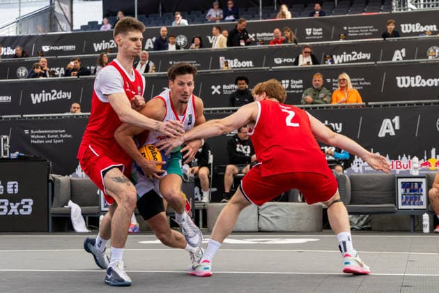 BASKETBALL - FIBA 3x3 World Tour VIENNA,AUSTRIA,12.JUN.26 - BASKETBALL - FIBA 3x3 World Tour. Image shows Daniel Grgic (AUT), Adam Kelemen (HUN) and Luis Goed (AUT).  GEPAxpictures xPhilippxBrem