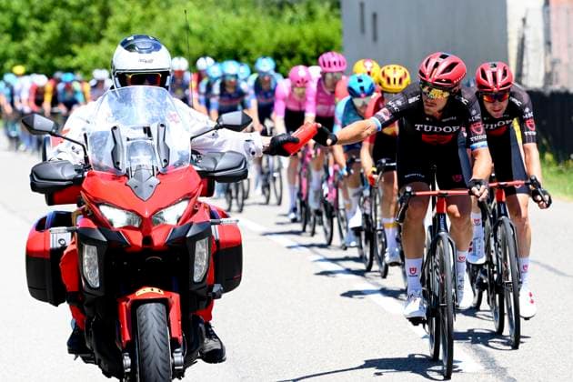 Tour Auvergne - Rhone-Alpes 2026 Stage 6 CREST-VOLAND, FRANCE - JUNE 12 : Trentin Matteo (ITA) of Tudor Pro Cycling Team taking a bidon during stage 6 of the 78th edition of Tour Auvergne - Rhone-Alpes an UCI World Tour 2.UWT cycling road race stage for Men Elite of 182.3 km with start in Saint-Vulbas and finish in Crest-Voland on June 12, 2026 in Crest-Voland, France, 12 06 2026 ( Motordriver Guy De Vuyst - Crest-Voland France  Copyright: xVincentxKalutx