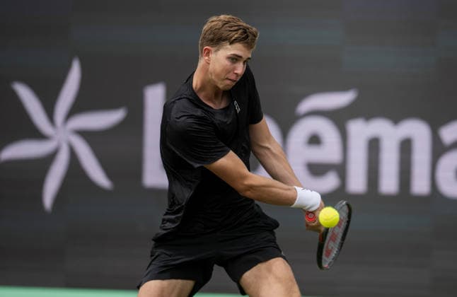 S-HERTOGENBOSCH, NETHERLANDS - JUNE 12: Thijs Boogaard of the Netherlands plays a backhand against Daniil Medvedev during their ATP, Tennis Herren Singles match at the LibÃ ma Open on June 12, 2026 at Autotron s-Hertogenbosch in s-Hertogenbosch, Netherlands. Credit: Andy Astfalck NurPhoto Netherlands Copyright: xAndyxAstfalckx
