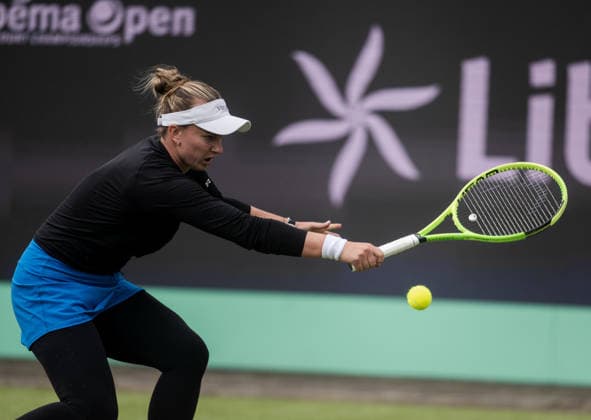 S-HERTOGENBOSCH, NETHERLANDS - JUNE 12: Barbora Krejcikova of the Czech Republic plays a backhand shot to Elena-Gabriela Ruse of Romania during their WTA, Tennis Damen Singles match at the LibÃ ma Open on June 12, 2026 at Autotron s-Hertogenbosch in s-Hertogenbosch, Netherlands. Credit: Andy Astfalck NurPhoto Netherlands Copyright: xAndyxAstfalckx