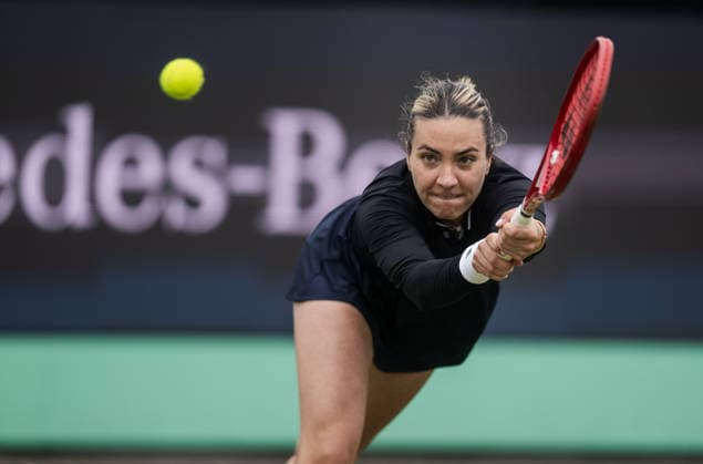Libema Open Elena-Gabriela Ruse of Romania plays a backhand against Barbora Krejcikova of the Czech Republic during their WTA, Tennis Damen Singles match at the Libema Open at Autotron s-Hertogenbosch in s-Hertogenbosch, Netherlands, on June 12, 2026. S-Hertogenbosch Netherlands  Copyright: xAndyxAstfalckx originalFilename:astfalck-libemaop260612_npqVL.jpg