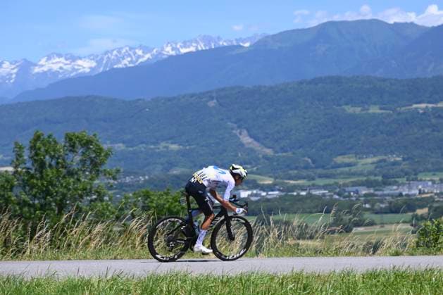 Tour Auvergne - Rhone-Alpes 2026 Stage 6 CREST-VOLAND, FRANCE - JUNE 12 : Uijtdebroeks Cian (BEL) of Movistar Team during stage 6 of the 78th edition of Tour Auvergne - Rhone-Alpes an UCI World Tour 2.UWT cycling road race stage for Men Elite of 182.3 km with start in Saint-Vulbas and finish in Crest-Voland on June 12, 2026 in Crest-Voland, France, 12 06 2026 ( Motordriver Guy De Vuyst - Crest-Voland France  Copyright: xVincentxKalutx