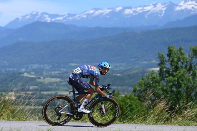 Tour Auvergne - Rhone-Alpes 2026 Stage 6 CREST-VOLAND, FRANCE - JUNE 12 : Paret-Peintre Valentin (FRA) of Soudal Quick-Step during stage 6 of the 78th edition of Tour Auvergne - Rhone-Alpes an UCI World Tour 2.UWT cycling road race stage for Men Elite of 182.3 km with start in Saint-Vulbas and finish in Crest-Voland on June 12, 2026 in Crest-Voland, France, 12 06 2026 ( Motordriver Guy De Vuyst - Crest-Voland France  Copyright: xVincentxKalutx