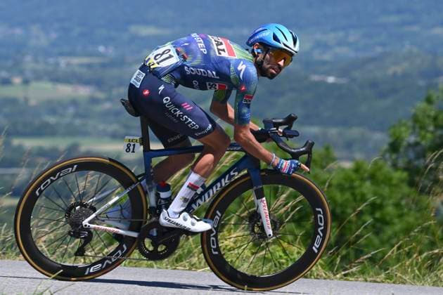 Tour Auvergne - Rhone-Alpes 2026 Stage 6 CREST-VOLAND, FRANCE - JUNE 12 : Paret-Peintre Valentin (FRA) of Soudal Quick-Step during stage 6 of the 78th edition of Tour Auvergne - Rhone-Alpes an UCI World Tour 2.UWT cycling road race stage for Men Elite of 182.3 km with start in Saint-Vulbas and finish in Crest-Voland on June 12, 2026 in Crest-Voland, France, 12 06 2026 ( Motordriver Guy De Vuyst - Crest-Voland France  Copyright: xVincentxKalutx