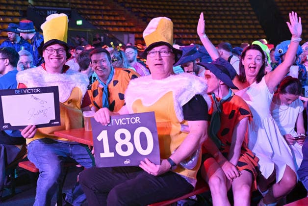 12 06 2026, xhbx, Dart World Cup of Darts 2026, v l Dart Fans, Spectators, Mood, Disguise, Costumes, Shield 180 DFL DFB REGULATIONS PROHIBIT ANY USE OF PHOTOGRAPHS as IMAGE SEQUENCES and or QUASI VIDEO Frankfurt