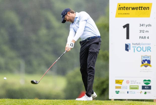 GOLF - Interwetten Open HAUS,AUSTRIA,12.JUN.26 - GOLF - HotelPlanner Tour, Interwetten Open, Golfclub Schladming. Image shows Steven Brown (ENG).  GEPAxpictures xHaraldxSteiner