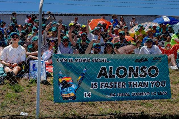 BARCELONA Fans of Formula 1 driver Fernando Alonso or Aston Martin Aramco Formula 1 Team during the Formula 1 Spain Catalonia at the Circuit de Barcelona Catalunya on June 12, 2026 in Barcelona, Spain Photo by DeFodi Images