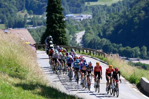 Tour Auvergne - Rhone-Alpes 2026 Stage 6 CREST-VOLAND, FRANCE - JUNE 12 : illustration picture peloton during stage 6 of the 78th edition of Tour Auvergne - Rhone-Alpes an UCI World Tour 2.UWT cycling road race stage for Men Elite of 182.3 km with start in Saint-Vulbas and finish in Crest-Voland on June 12, 2026 in Crest-Voland, France, 12 06 2026 ( Motordriver Guy De Vuyst - Crest-Voland France  Copyright: xVincentxKalutx