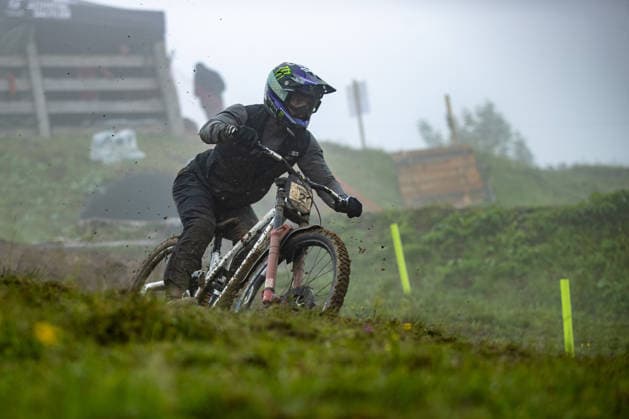 Whoop UCI Mountain Bike World Series Leogang Downhill VERGIER Loris COMMENCAL MUC OFF BY RIDING ADDICTIONat Whoop UCI Mountain Bike World Series Leogang Downhill, 12 06 2026,in Leogang,AUT Photo Sebastian Sternemann