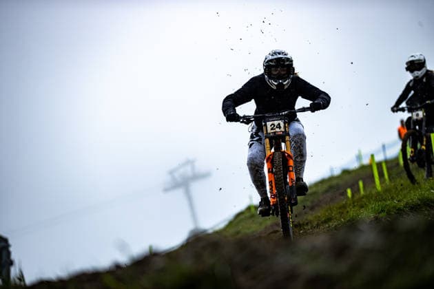 Whoop UCI Mountain Bike World Series Leogang Downhill HULSEBOSCH Eliana SANTA CRUZ SYNDICATEat Whoop UCI Mountain Bike World Series Leogang Downhill, 12 06 2026,in Leogang,AUT Photo Sebastian Sternemann