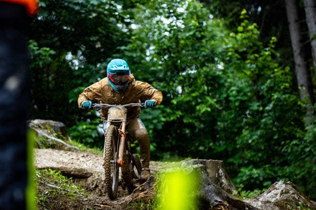 Whoop UCI Mountain Bike World Series Leogang Downhill WILLIAMSON Jonty YETI FOX FACTORY RACE TEAMat Whoop UCI Mountain Bike World Series Leogang Downhill, 12 06 2026,in Leogang,AUT Photo Sebastian Sternemann