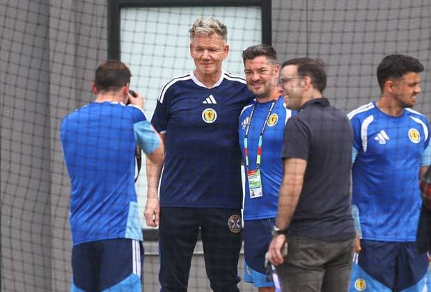 Football, FIFA World Cup 2026, Scotland national team, Gordon Ramsay at training