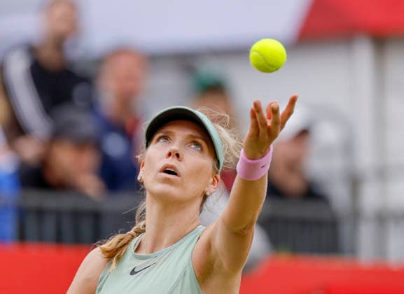 RECORD DATE NOT STATED 12th June 2026; HSBC Championships, Queens Club, West Kensington, London, England; HSBC Championships Tennis, Day Three; Katie Boulter (GBR) serves to Jaqueline Adina Cristian (ROU) HongboxChen