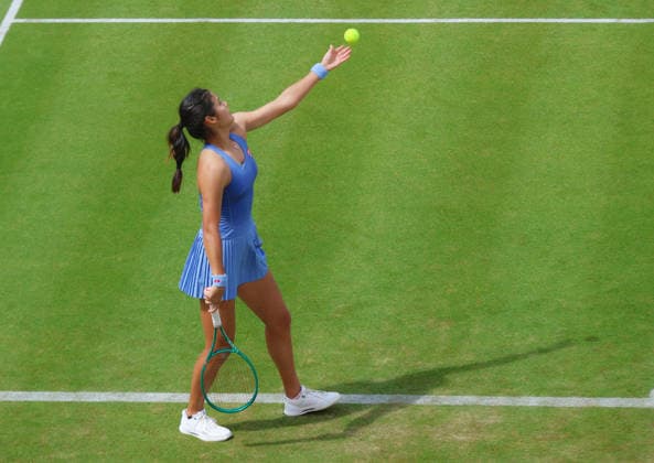 2026 HSBC Tennis Championships, Queens Club, London, UK - 12 06 2026 Emma Raducanu (GBR) in action during her second round match win against Sorana Cristea (ROU) in the HSBC 2026 Championships at Queens Club in London London Queens Club London GBR Copyright: xMarkxGreenwoodx