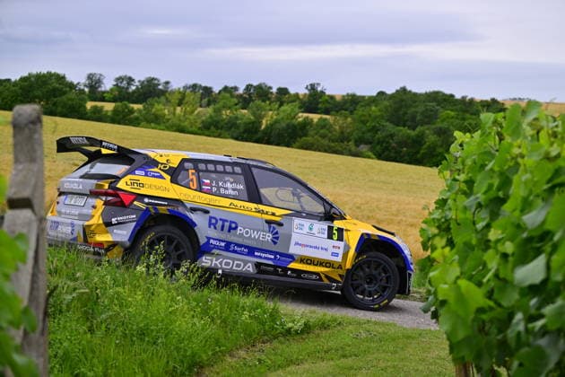Agrotec Rally Hustopece, treti zavod mistrovstvi Ceske republiky v automobilovych soutezich, 12. cervna 2026, Hustopece, Breclavsko. Posadka Jan Kundlak a Peter Baran s vozidlem Skoda Fabia RS Rally2. (CTKxPhoto VaclavxSalek) CTKPhotoP2026061206518  CTKPhotoP2026061206518