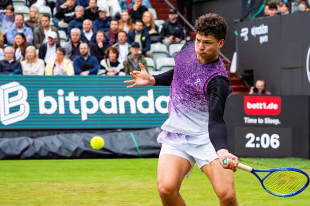 Stuttgart, GERMANY - June 12: Ben Shelton (USA) during the Singles Match between Ben Shelton (USA) vs. Marcos Giron (USA) at BOSS OPEN 2026, Tennisanlage Weissenhof on June 12, 2026 in Stuttgart, Germany. Baden-Württemberg Germany Copyright: xTimoxSteinx