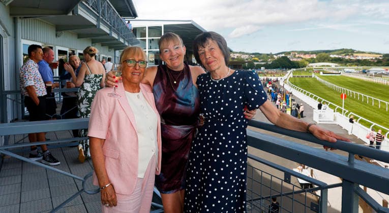 Newton Abbot Races, Newton Abbot, UK - 12 June 2026 Racegoers enjoying racing at Newton Abbot Racecourse, Newton Abbot, Devon, England - Newton Abbot Newton Abbot Racecourse Devon England Copyright: xPhilxMingo PPAUKx PPA-280659